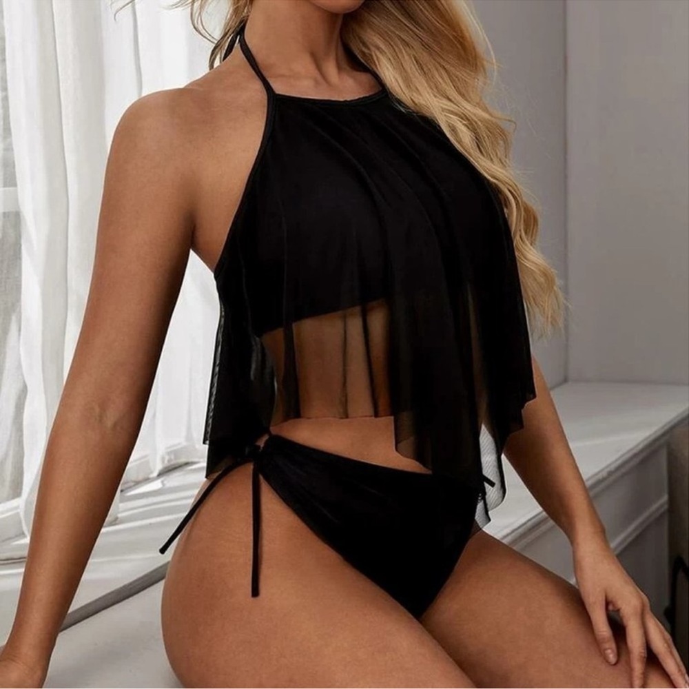 SHEIN Black Women’s Halter Bikini Set✨